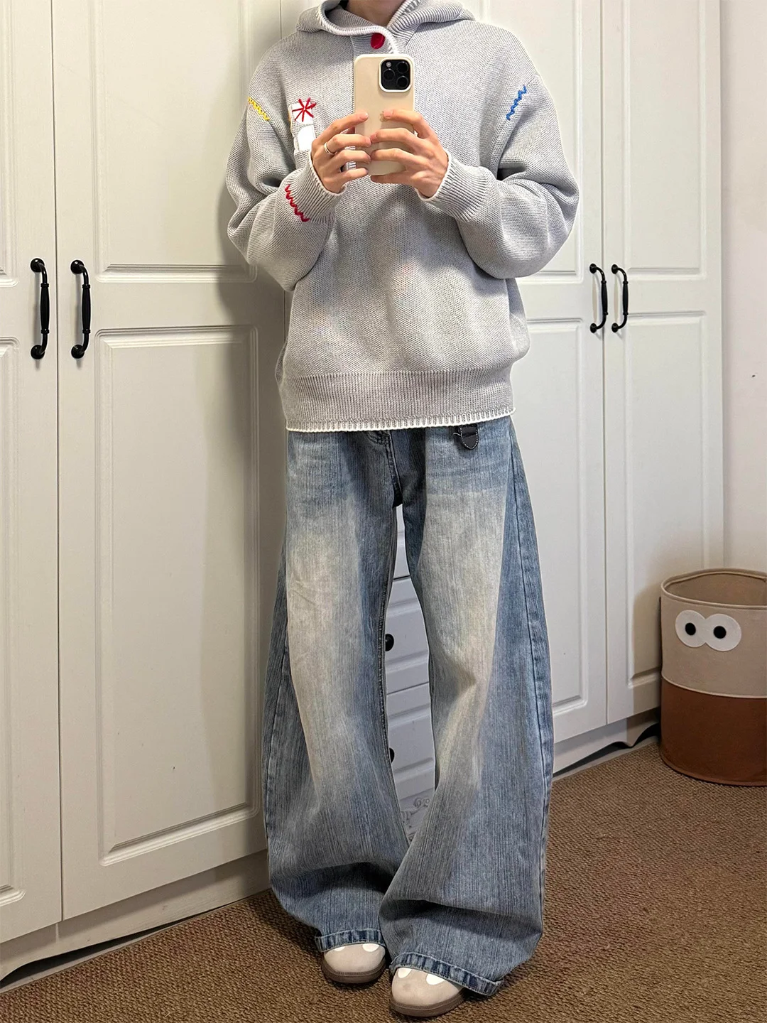 Light Blue Waed Vin…