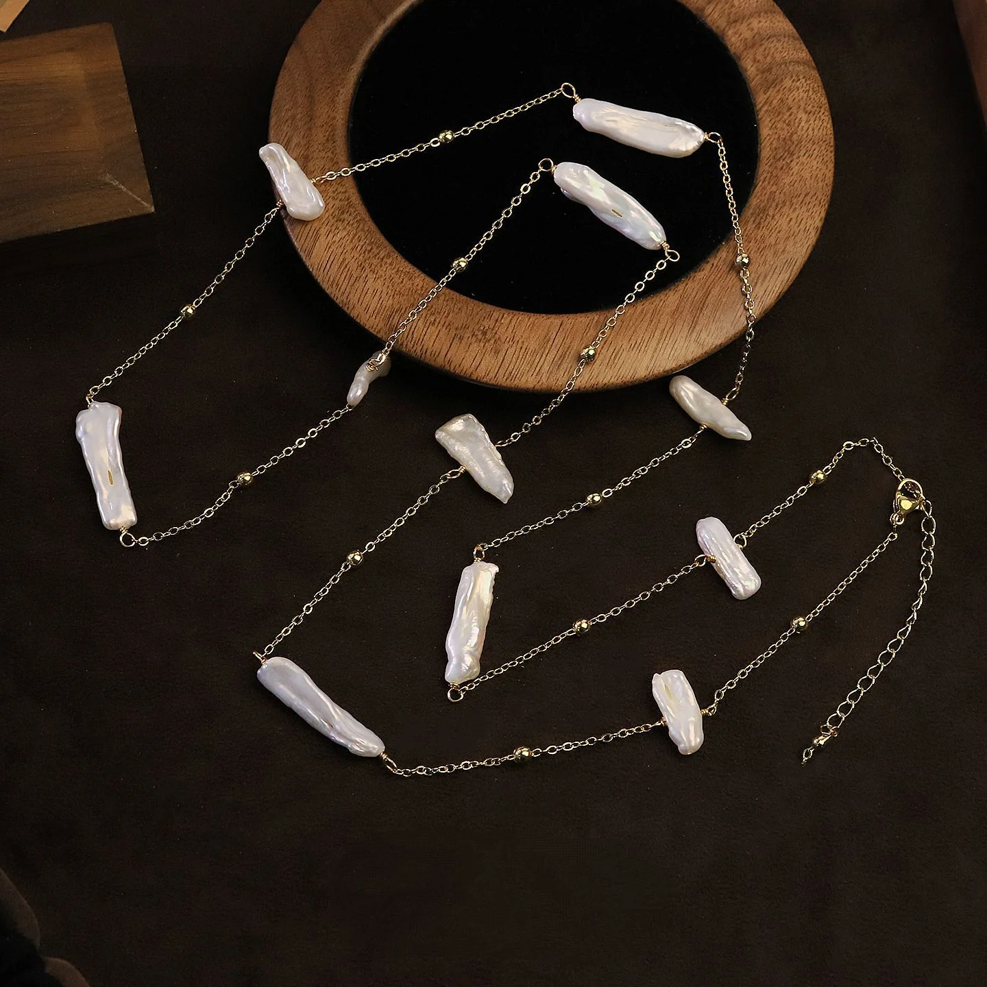 Fashion Women Baroque Pearl Long Sweater Necklace Vintage Clavicle Chain Dating Party Neck Jewelry Gift Christmas Accessories