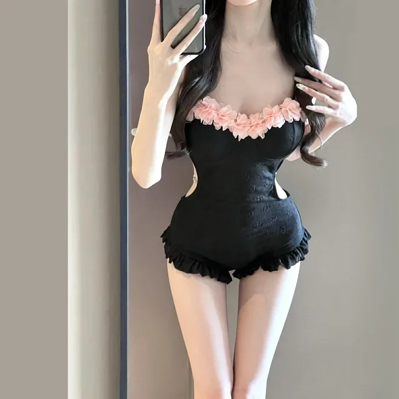 

Women's 2025 New High-end Style Conservative Hot Spring Bathing and Vacation Style Small Breasts Gather to Make You Look Thin