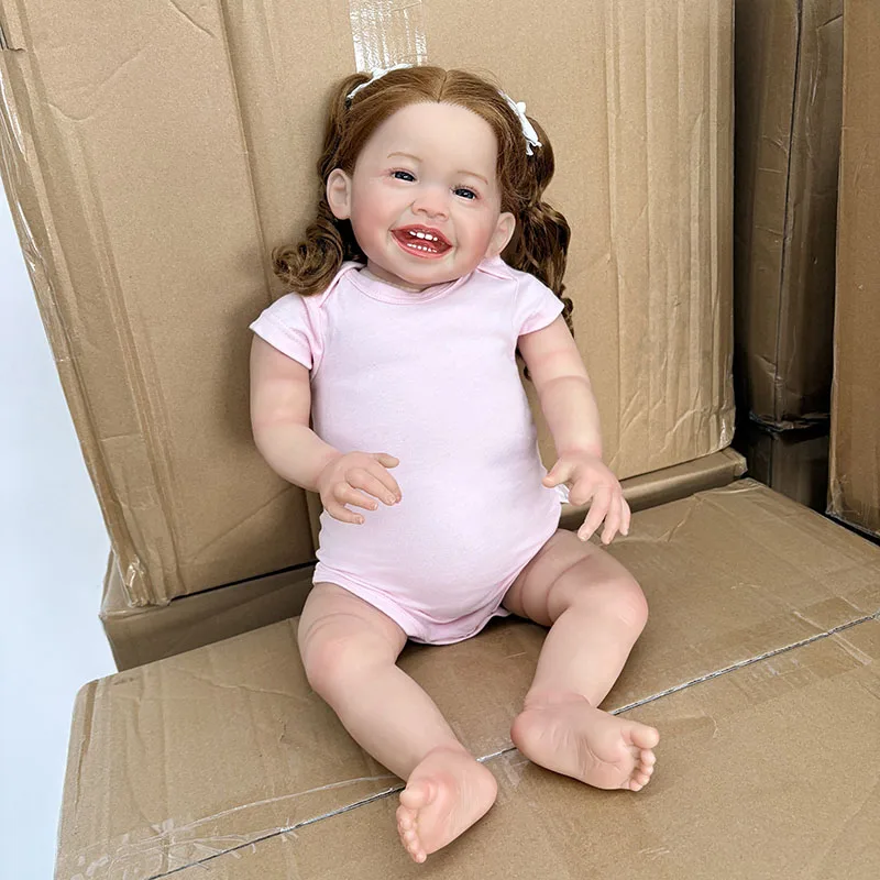 دمية ميلا الواقعية بطول 60 سم تشبه الأطفال حديثي الولادة مع جسم قماشي ناعم وشعر مجعد جميل وفستان وردي كهدية عيد ميلاد للأطفال