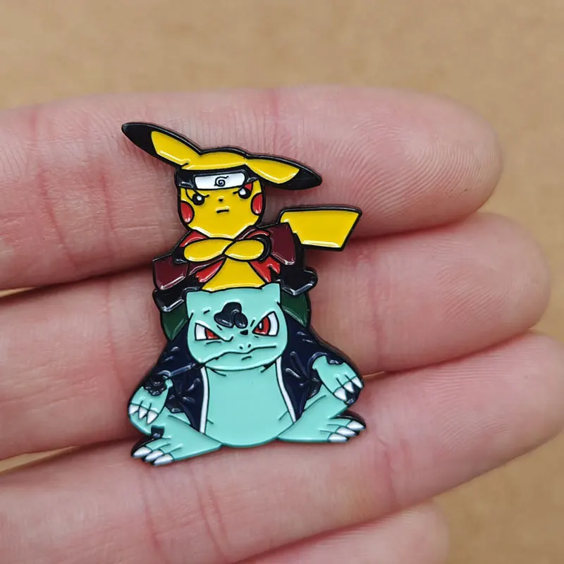 دبابيس Pokémon Pikachu المينا للرجال والنساء ، بروش Bulbasaur Kawaii ، شارات طية صدر السترة جمع ، هدايا المجوهرات الأزياء ، قبعة حقيبة ظهر مزينة