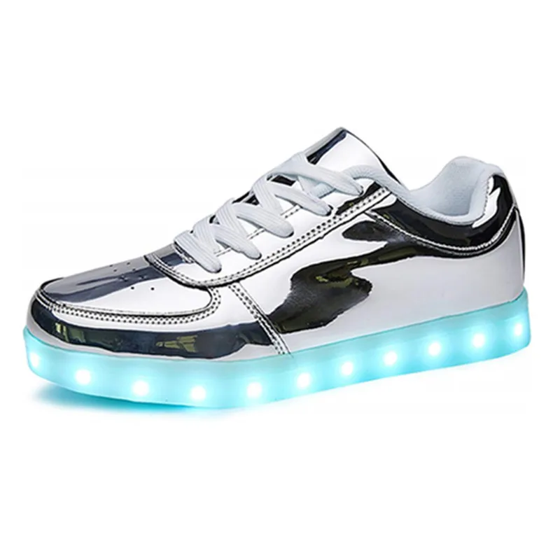 Nowa moda LED lekkie buty Usb Charge dla kobiet i mężczyzn świecące trampki pary deskorolka sportowa buty Zapatos Mujer