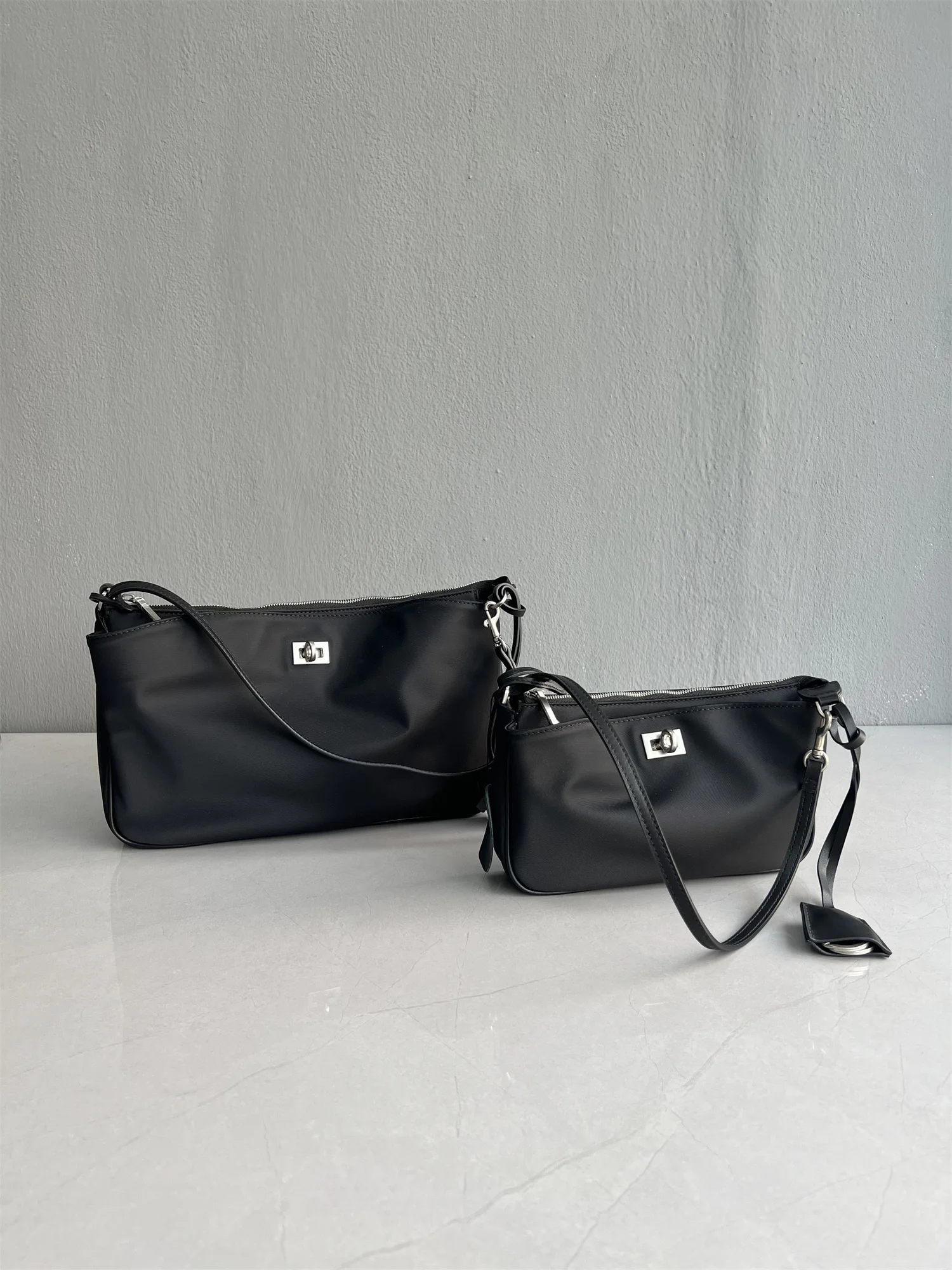 

Легкая кожаная сумка-мессенджер из ткани Оксфорд, модная повседневная женская сумка через плечо, с застежкой-молнией, мягкая, прямоугольная