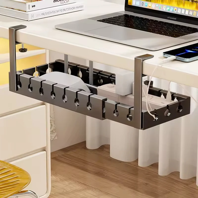 

Лоток для укладки кабелей под столом. Держатель шнура удлинителя. Укладка проводов. Выдвижная прочная сталь. Укрытие шнура под столом.