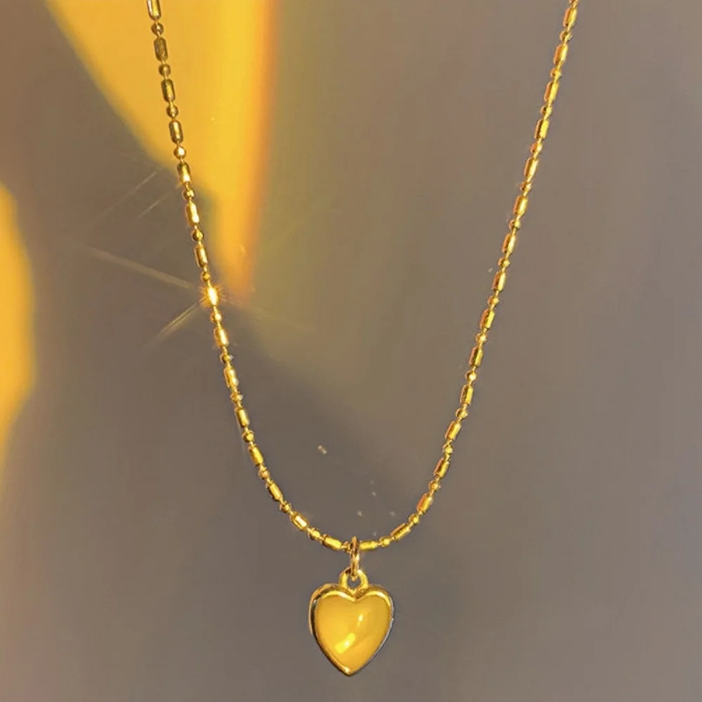 Koreanische Version Acryl-Schmetterlingsanhänger-Halskette für Frauen, goldfarbene Schmetterlingshalskette, einfacher eleganter Schmuck, Großhandel – Detail 5
