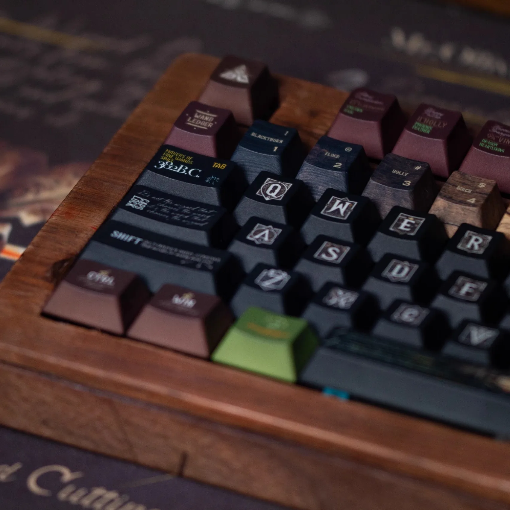 

Wand Keycaps, Original PBT 1.8 Thickness 141 Keys