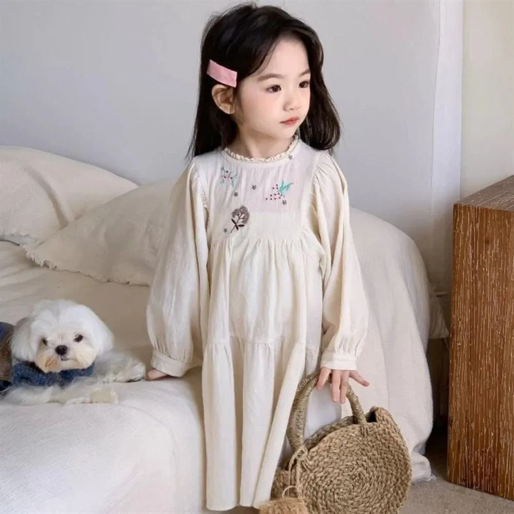 

Embroidered Flowers Lace Princes Dress Loose A-line Girls Long Dress Ballet Style Pleated Children Long Sleeved Dress Party