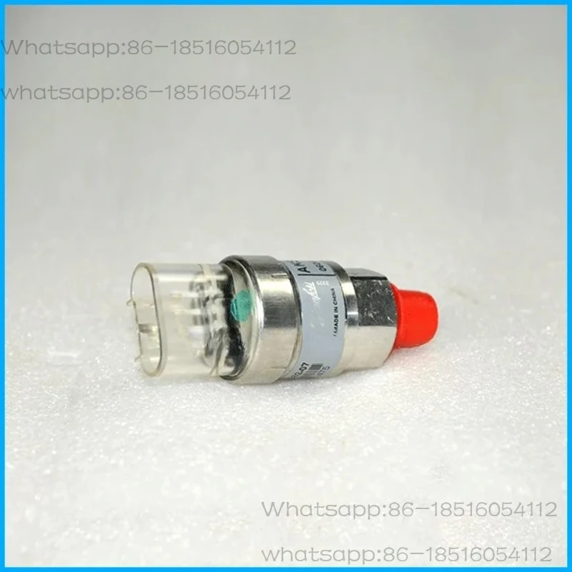 

TRANE Chiller Spare Parts Trane Sensor X13790348-08 Pressure Transducer TDR00354