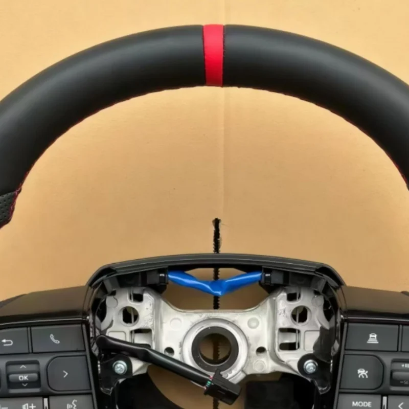Leather Steering Wheel For Toyota Crown Land Cruiser 200 300 Hilux Fortuner Camry Land FJ Cruiser Gr Corolla Hiace Supra Mk5 view 4