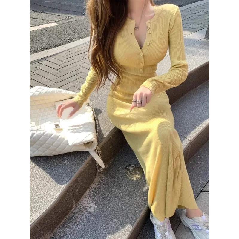 

French Vintage Solid Color Long Sleeve Bag Hip Skirt Autumn Winter V-neck Knit Dress Elegant High Street Women's Slim-fit Dress