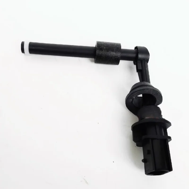 Auxiliary Water Tank Level Sensor For Volvo Truck FH FM420 460 500 82289560 view 4