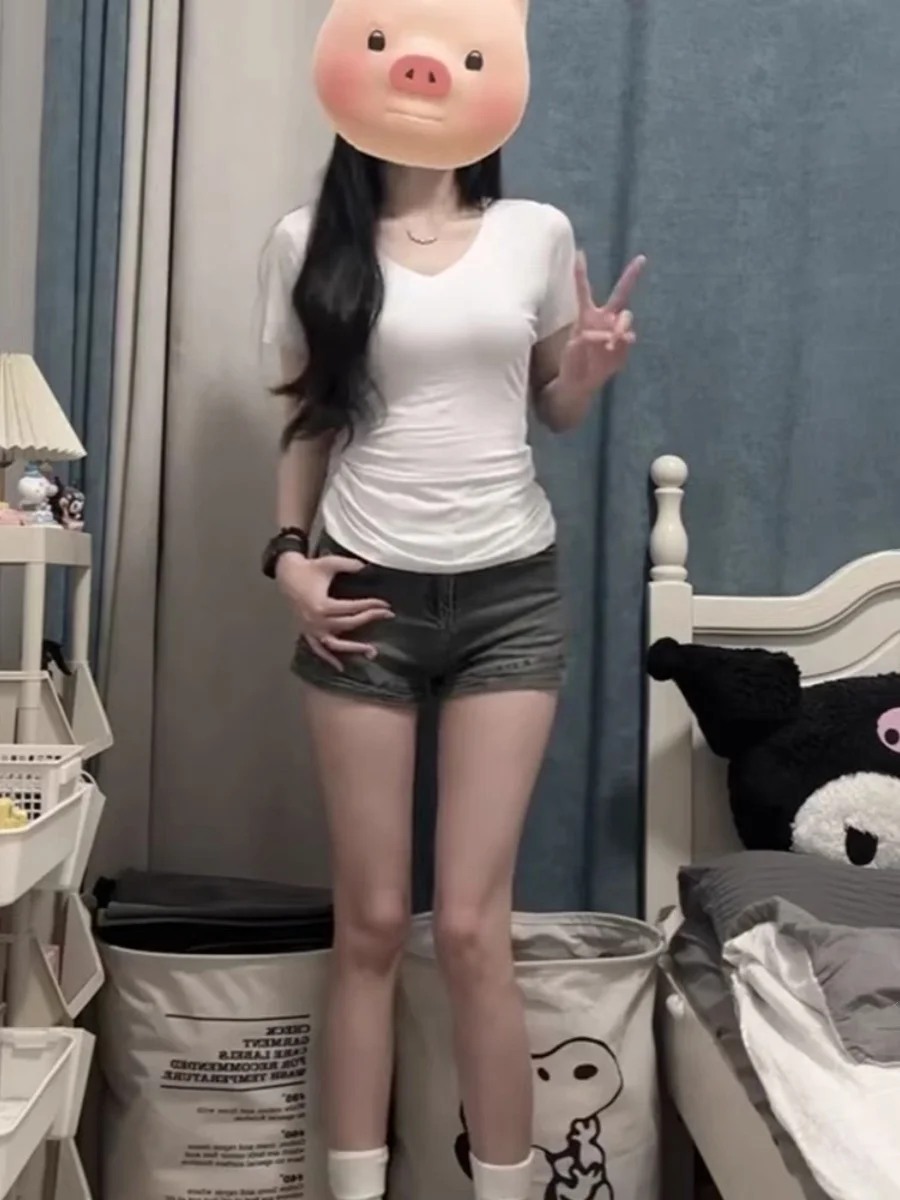 เสื้อยืดคอวีสีขาวสำหรับผู้หญิง รุ่นใหม่สำหรับฤดูร้อน ทรงเข้ารูป กระชับเอว สไตล์สาวฮอต เหมาะสำหรับใส่ไปทำงาน สไตล์เกาหลี คอวี...