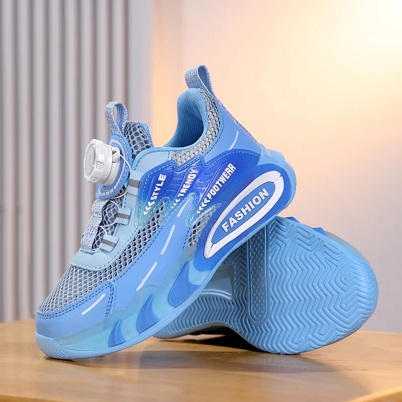 

A pair of boys' sports shoes, with breathable mesh upper, anti-slip and wear-resistant sole, and a rotating buckle designRH-1085