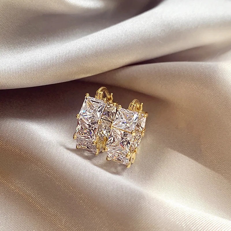 Korean Fashion Sparkling Zircon High-end C-shaped Earrings For Women Unique Design For Daily Wear Elegant Jewelry Gifts
