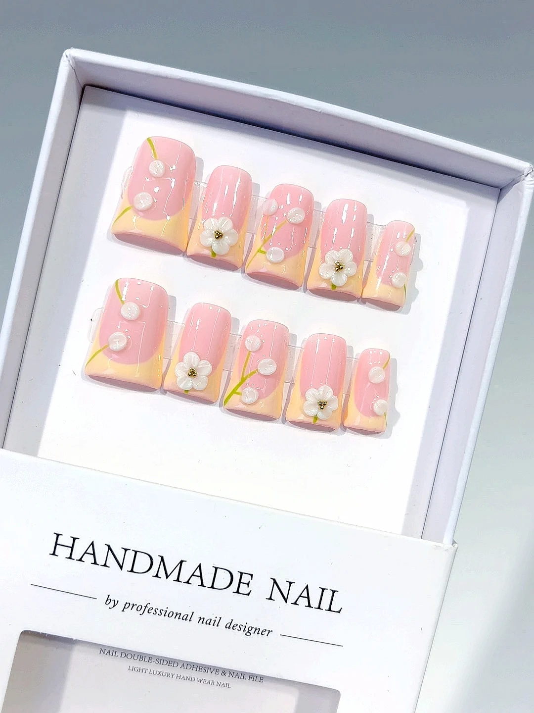 

Ультра-сладкий, свежий, интеллектуальный модный маникюр во французском стиле (L277)