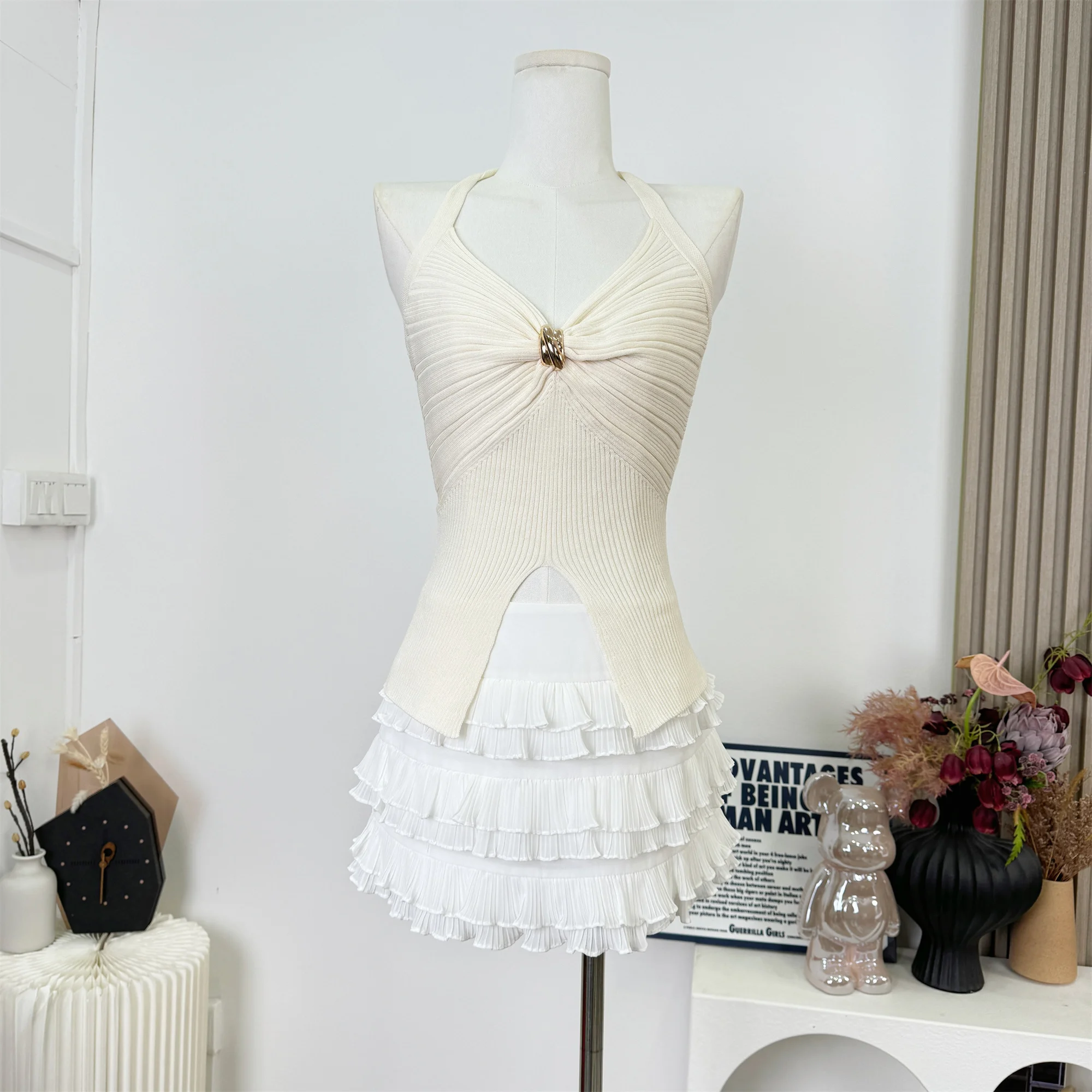 

Knitted Vest Sexy Slim-fit Pinch-pleated V-neck Neck Top