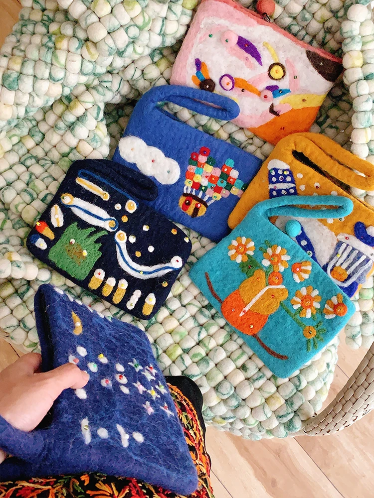 [Funny Haha] Nepal Wool Felt Handbag Van Gogh Series Mobile Phone Bag Coin Purse Pencil Case