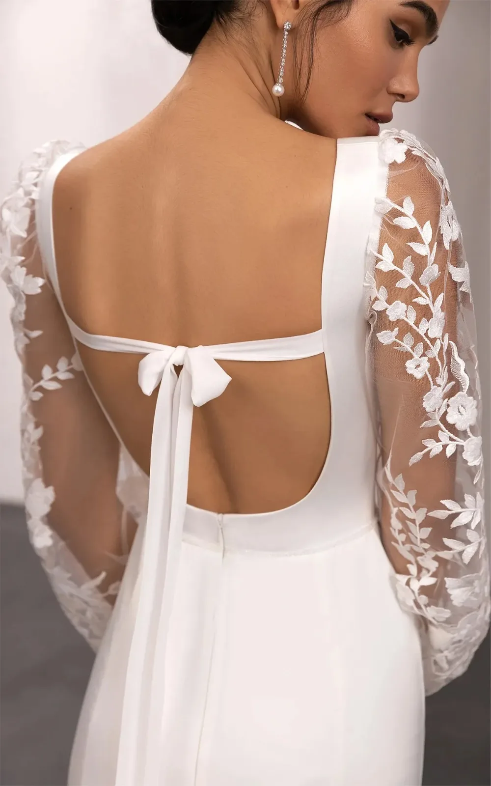 Customized 2026 Square Collar Lace Long Sleeved Fishtail Wedding Dresses Backless Bow Satin Slimming Large Trailing Bridal Gown