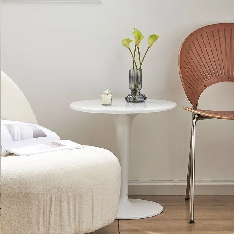 Simple transparent small coffee table, round acrylic side table, movable