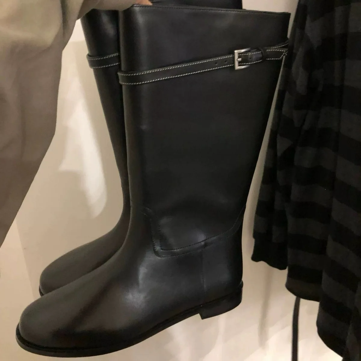 Round Toe Flat Leather Knee High Booties Mototrcycle Women Shoes Buckle Boots Biker Botas Retro Casual Street Daily Footwear