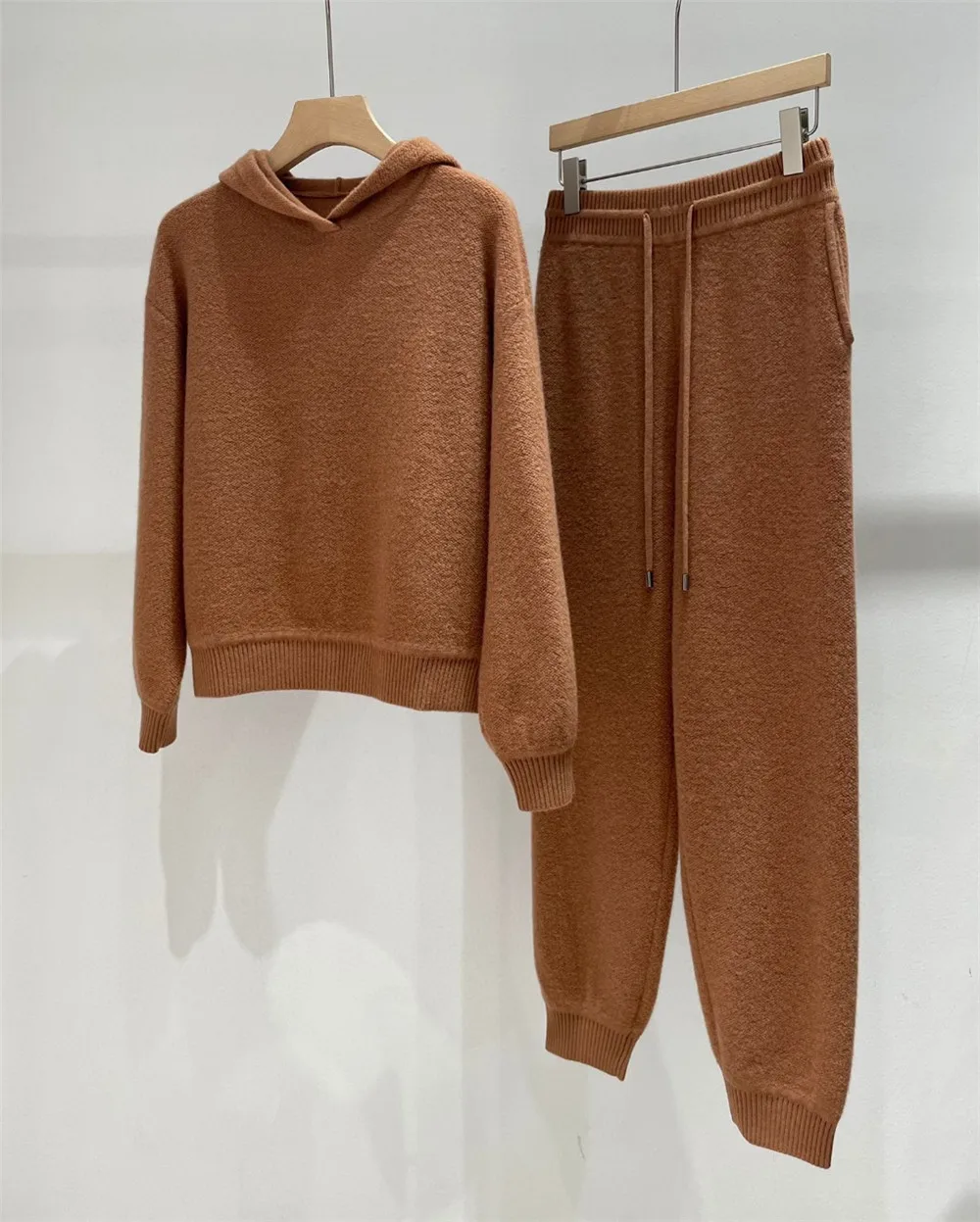 L*P Cashmere Wool Knitted Suit Women\'s Hooded Pullover Sweater+ Elastic Waist Casual Pants Two-piece Set  Autumn and Winter