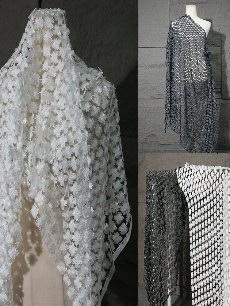 Art Craft Upholstery - File Kumaş Siyah Beyaz Kareli Oymalı