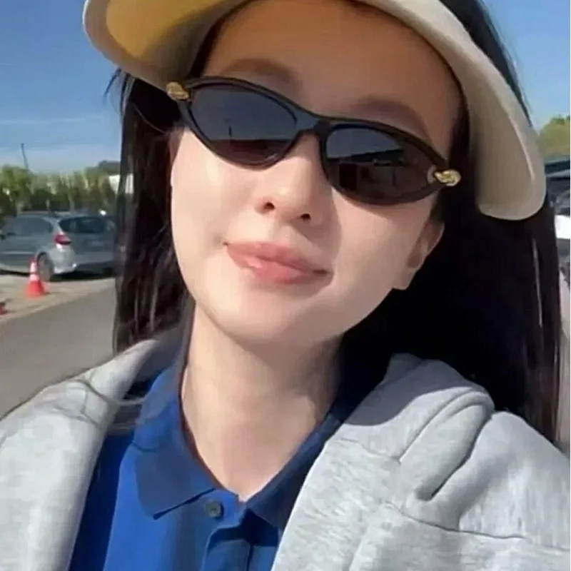 

1390 Knot Metal Leg Sunglasses Ladies Old Money Wind Advanced Sense INS Fashion Cat's Eye Small Box Sunglasses