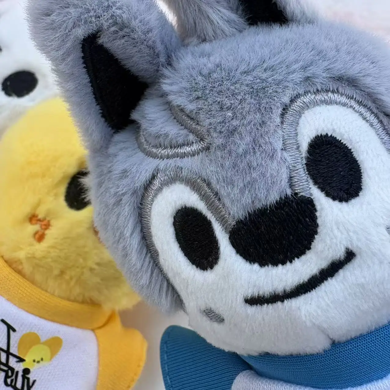 New SKZOO Stray Kids Keychain Color T-shirt Cartoon Plush Animal Doll Kawaii Children Adult Fans Gift SKZ Fans Collection