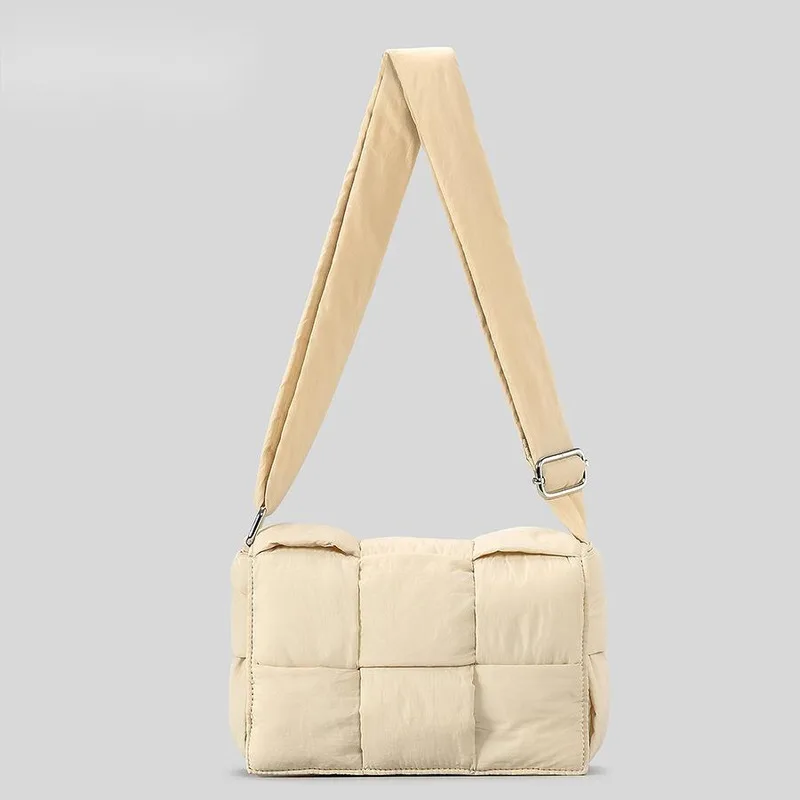 

Women's Space Cotton Woven Shoulder Bag Box Style Luxury Fashion Nylon Pillow Crossbody Handbag