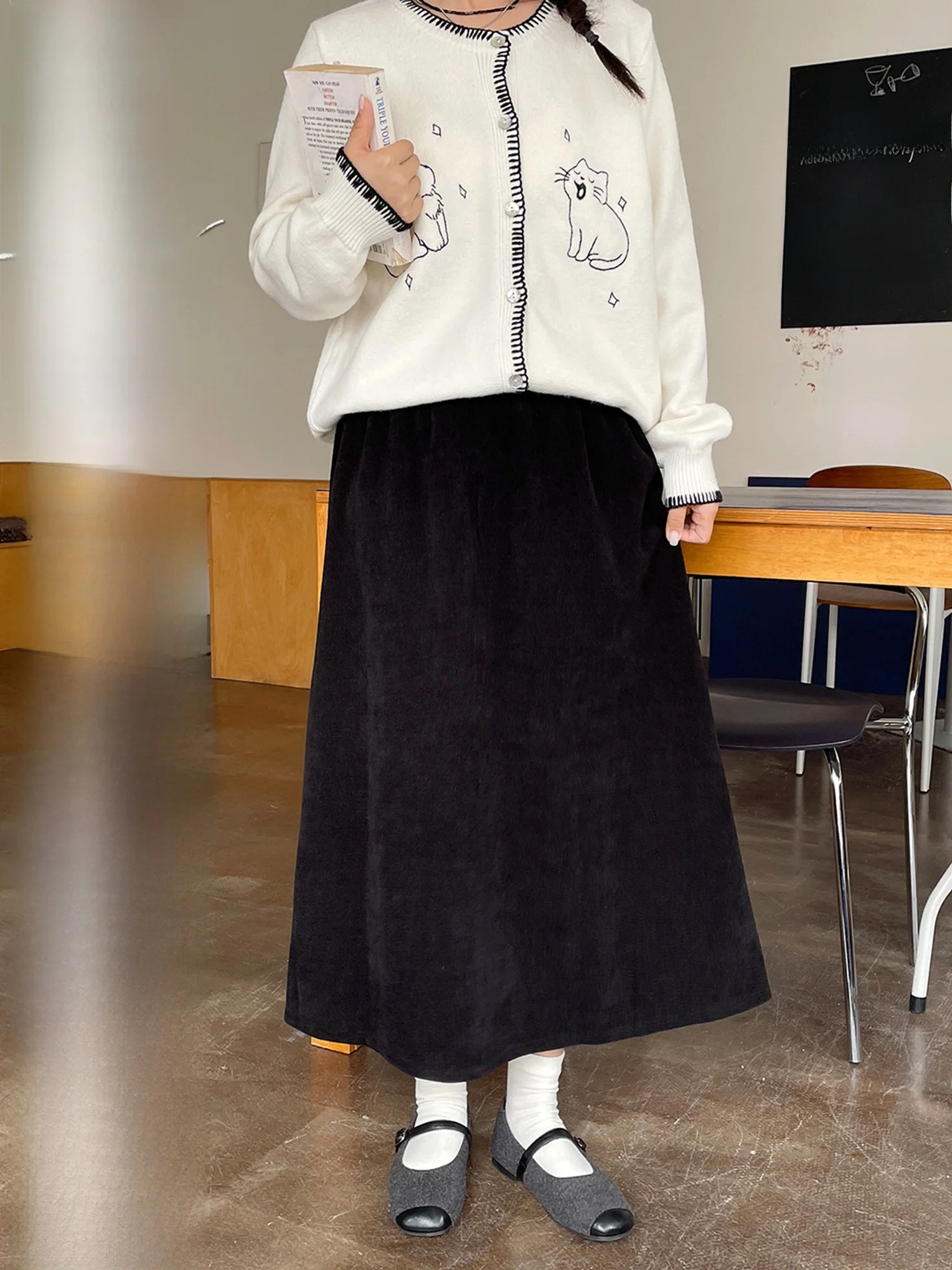 

plus Size Autumn Winter A-Line Skirt Pear Shape Body Conceal Hip Slimming Velvet Skirts Women's High Waist Commute Style