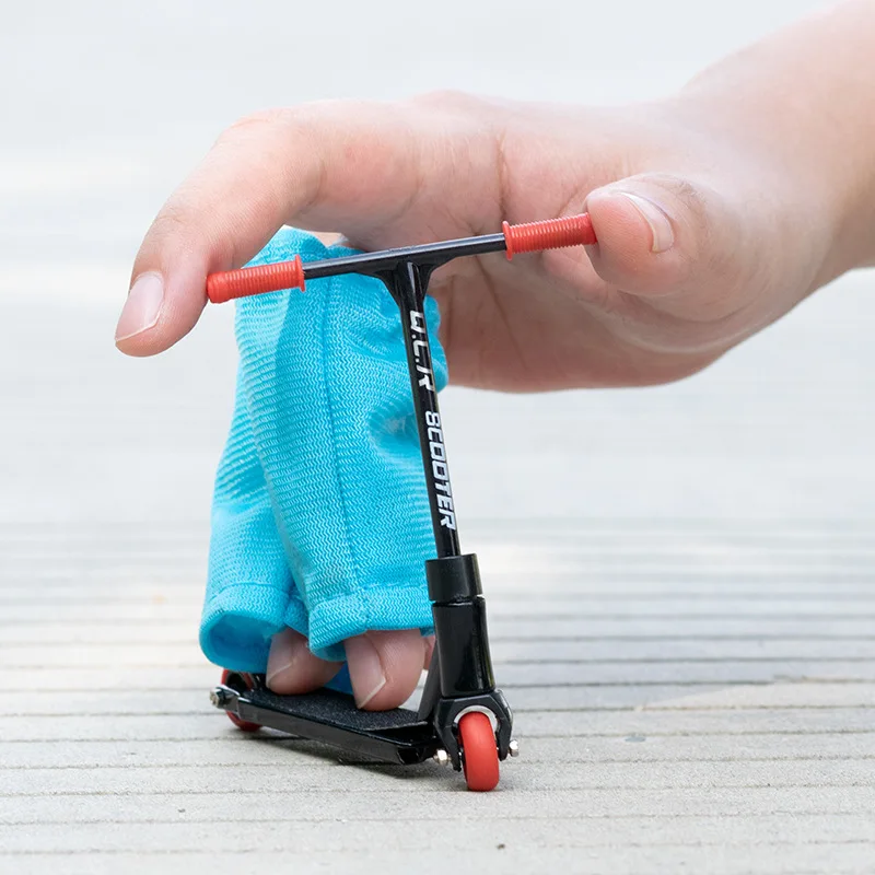 Mini juego de scooter de dedo de aleación, textura de metal colorida y rodamientos móviles, juguete para aliviar el estrés para colección de adultos/niños