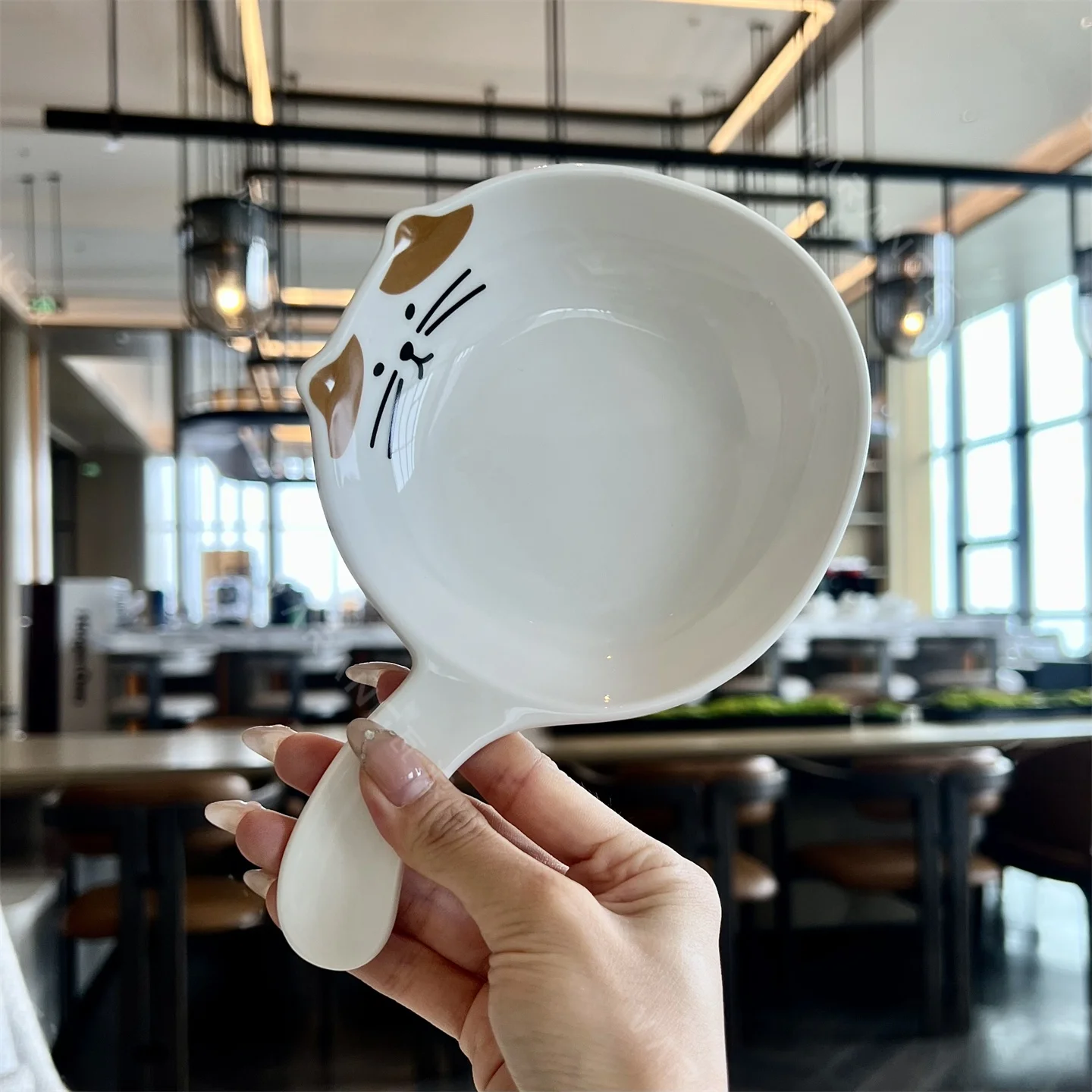 

Cute Ceramic Bowl with Handle for Home Use Dinner Plate Fruit Snack Small Dish round Shape Food Grade Ceramic Bowl