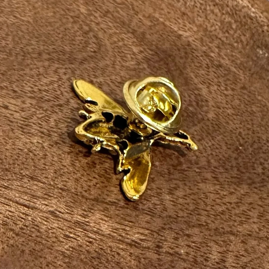 1 قطع الرجعية الإبداعية النحل على شكل بروش التعادل دبوس للجنسين دعوى الزفاف قميص طوق التبعي، مجوهرات أنيقة للرجال والنساء #5