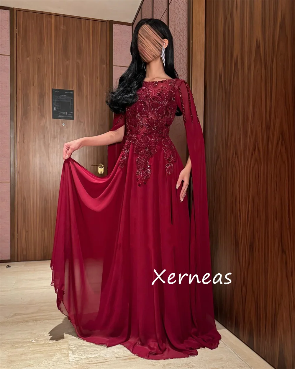 Gaun Panjang Leher-o A-line Berpayet Bunga Wiru Sifon Rumit Kustom Acara Khusus Formal Kualitas Tinggi