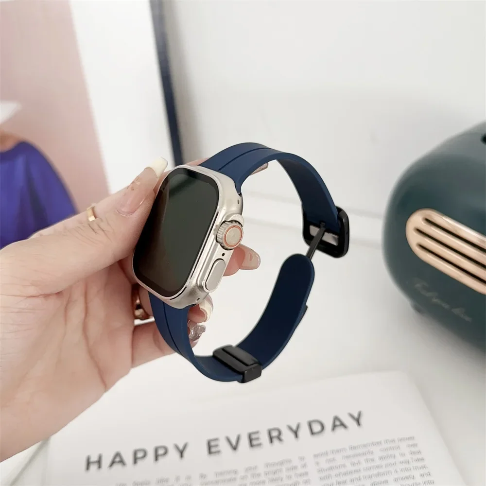 Apple Watch用ソフトシリコンバンド,ストラップ,スポーツブレスレット,iwatchシリーズ9,8,7,6,5,4,10,46,40,41mm 42mm, 44mm, 45mm, 49mm