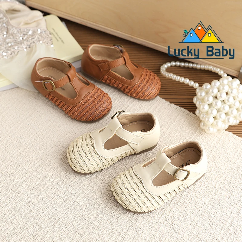 

Детские сандалии с Т-образным ремешком на липучке для девочек, туфли-принцессы, модные, летние, новинка 2026 года, повседневные, на плоской подошве, с мягкой нескользящей подошвой