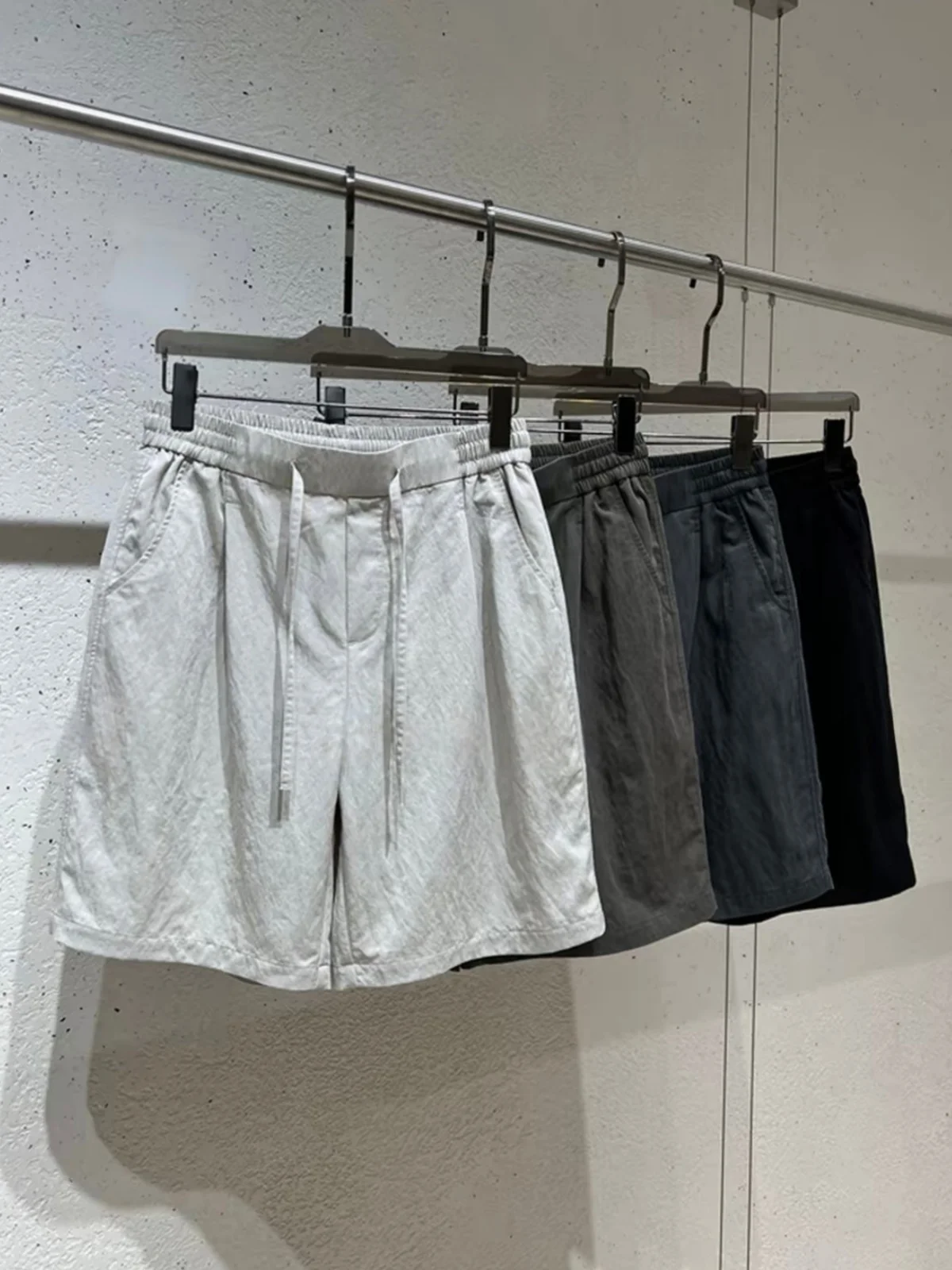 Summer Thin Ice Silk Quick Dry Casual Shorts Men's Simple Versatile Loose Breathable Sport Five-Quarter Pants Polyester Fiber