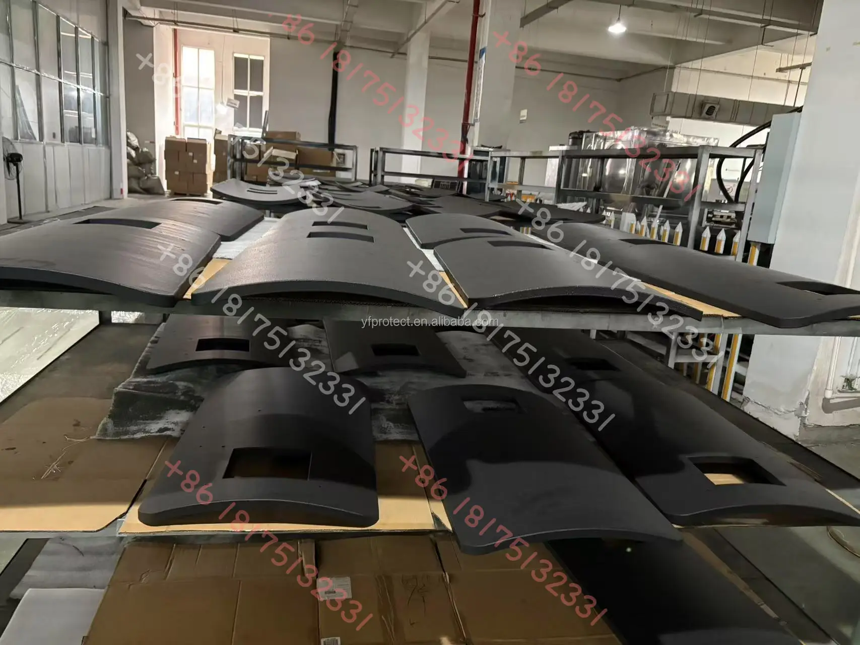 Custom UHMWPE Shield With Wheel III Security Equipment Shield with Light