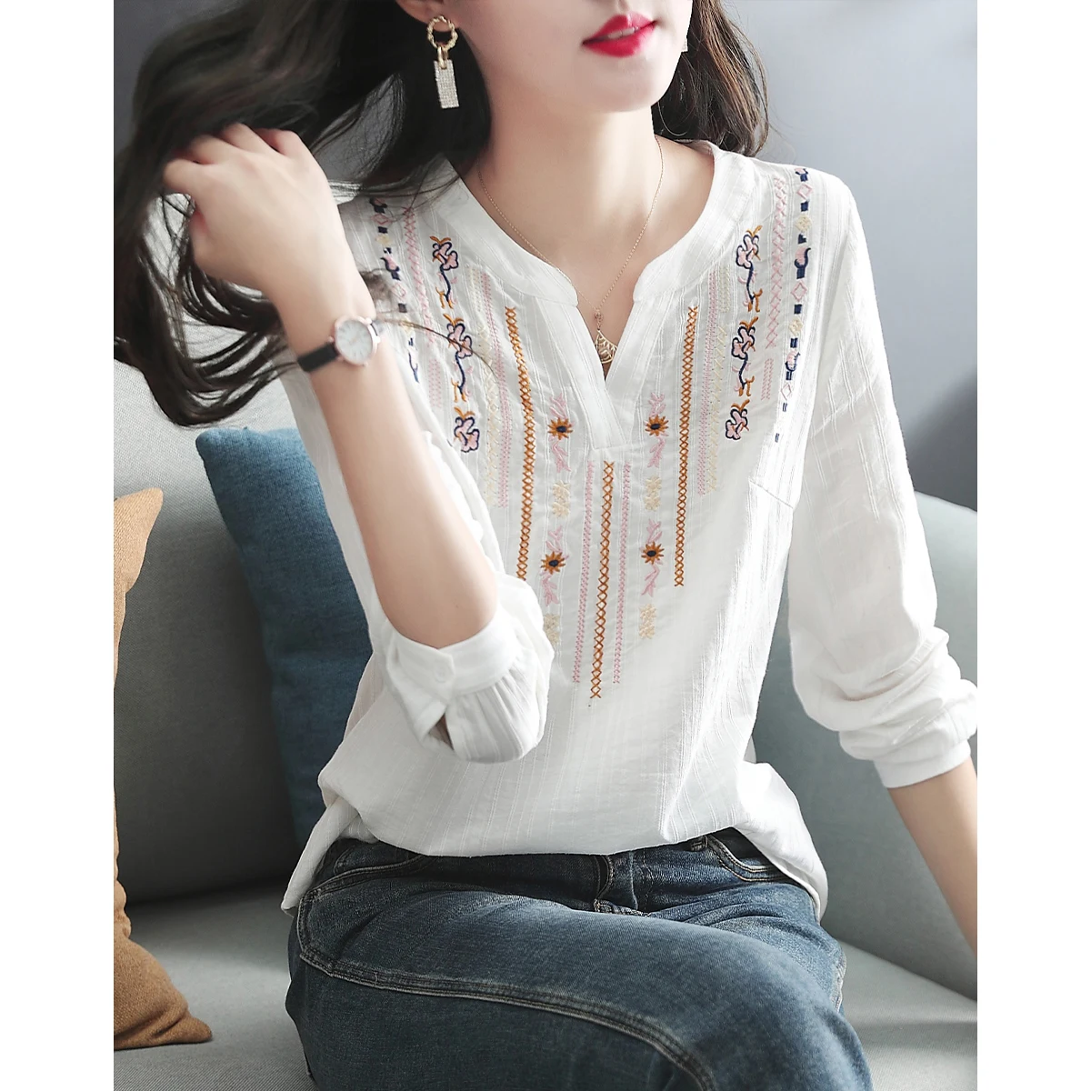 Women Spring Autumn White Blouses Lady Casual Embroidery V-Neck Long Sleeve Vintage Loose 100%Cotton Tops