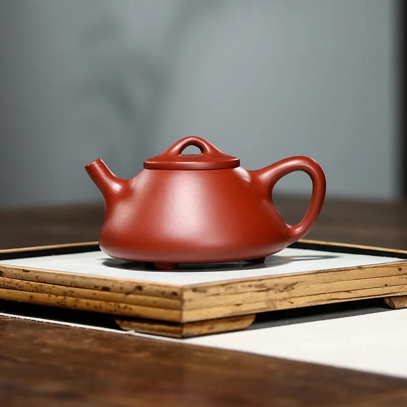 

High Quality Ore Dahongpao Tea Ziye Stone Ladle Yixing Handmade Clay Teapot Household Purple Sand Single