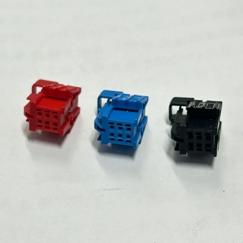 5PCS 8W0 971 636 A/B/C/D Original 6-hole, central control switch, tail light, alarm light plug — купить у AliExpress WW