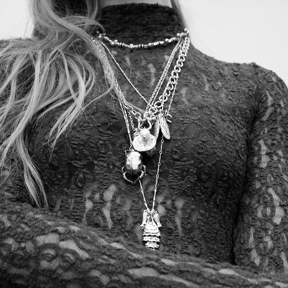 

ZAA Personality Insect Fish Shape Animals Pendant Necklace for Women Vintage Metal Multilayer Necklaces Jewelry Gifts