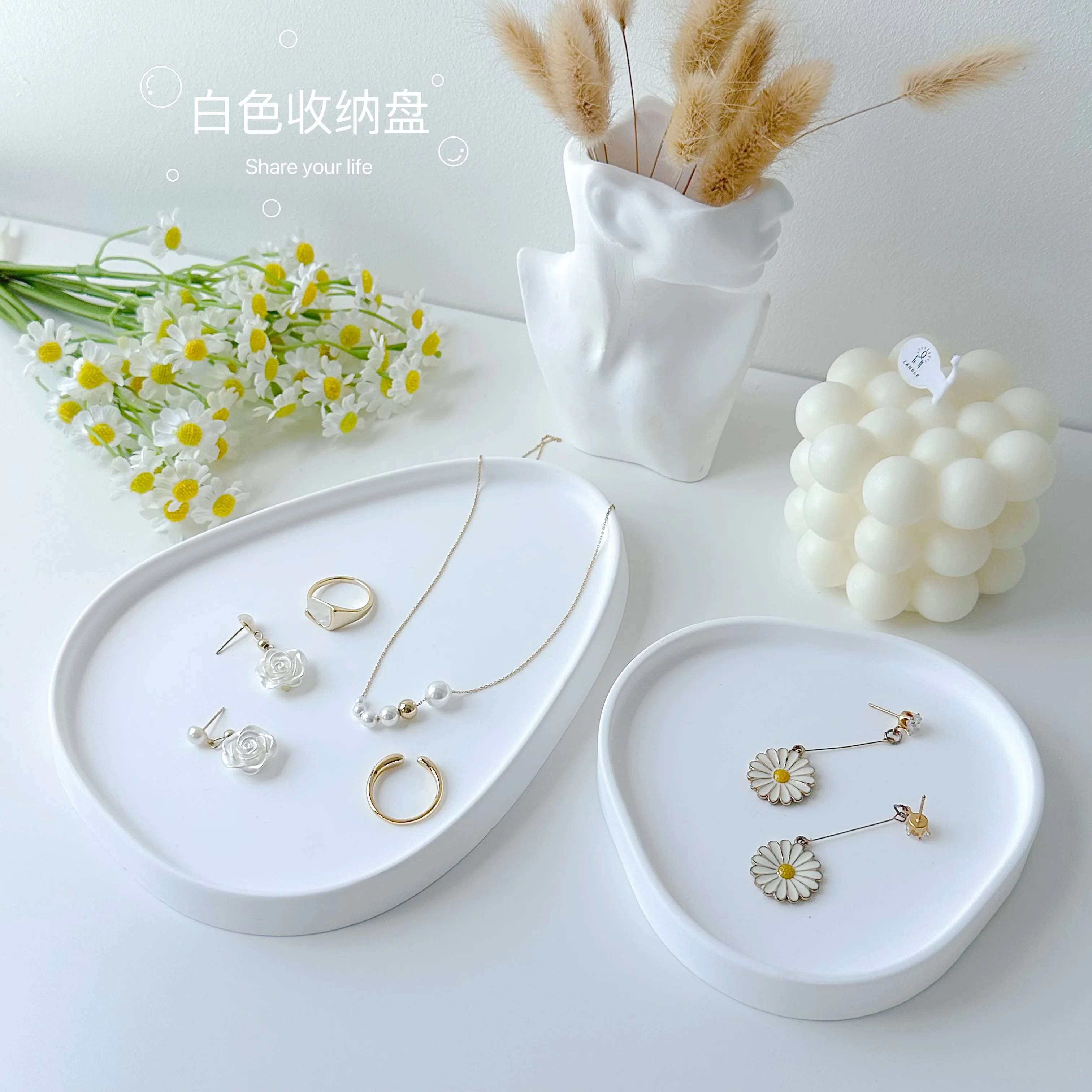 

Ins White Irregular Shaped Matte Storage Tray Photo Props Accessories Nail Display Photography Background