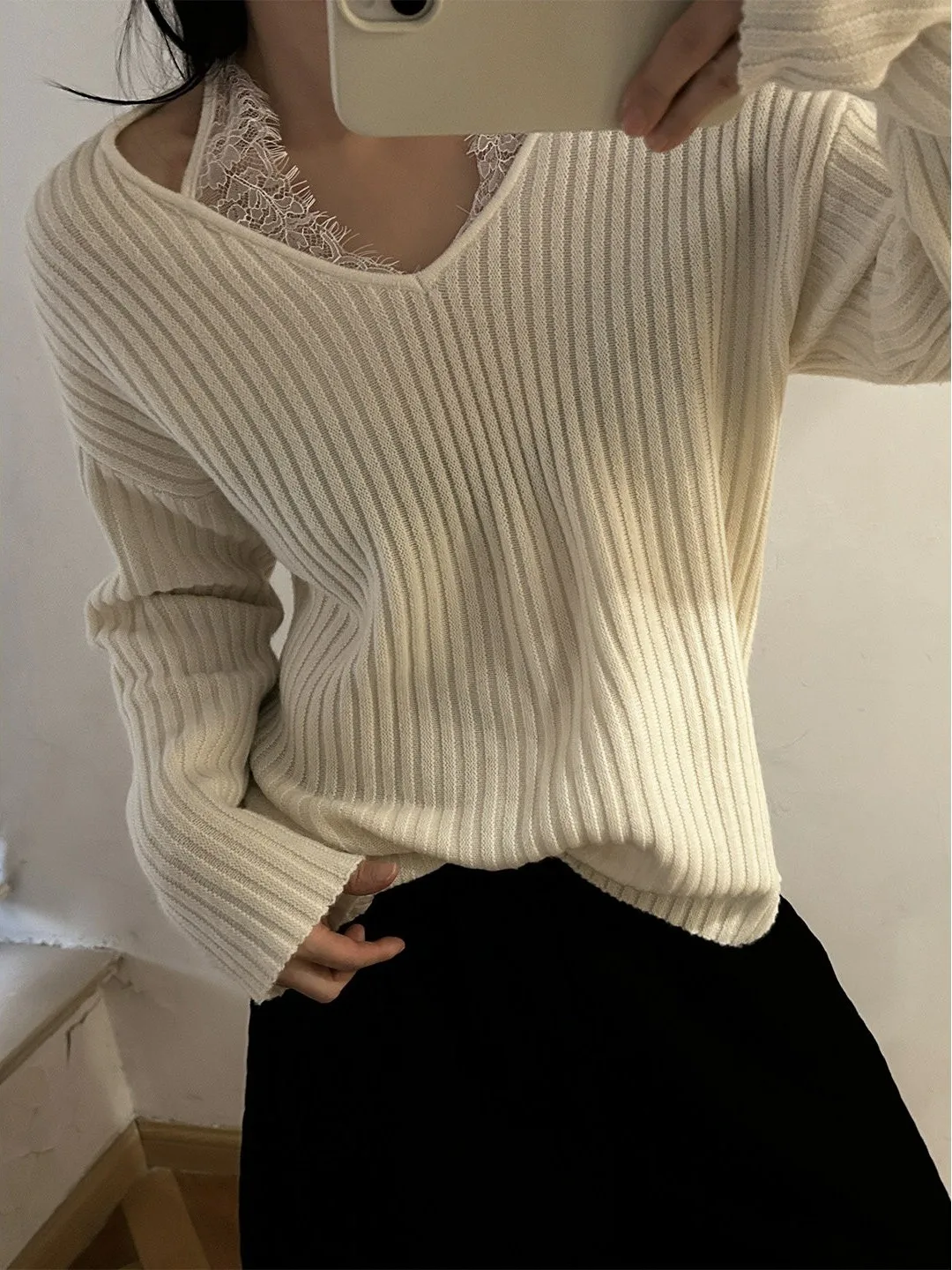 

Korean Sle Pure Desire Lace Splice V-Ne Knitted Sweater Pullover Winter Faion Commute Loose Fit Single Piece Long Sve