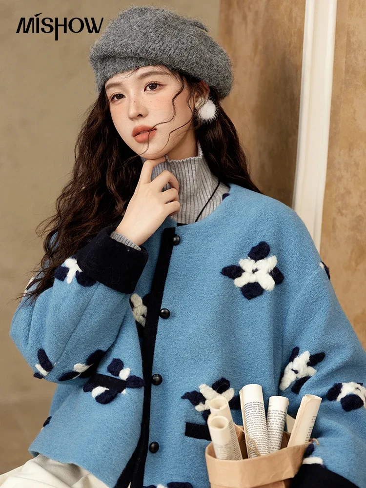 MISHOW Xiaoxiangfeng Blue Cardigan Women 2025 Autumn Winter New Sweet Embroidered Flowers Thick Woolen Coat Female MXD112W0754