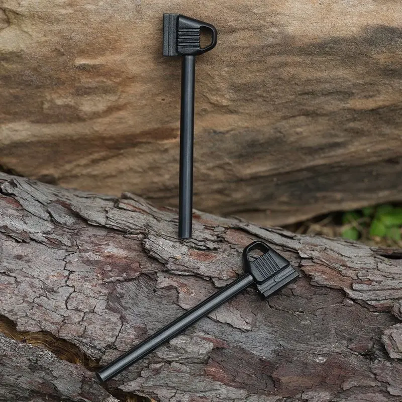 قضيب من صوان النار والمغنيسيوم للبقاء على قيد الحياة البرية متعدد الوظائف معدات EDC للإشعال المقاوم للماء في حالات الطوارئ