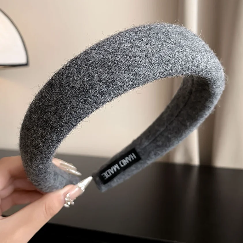 Neue graue Stirnbänder Retro gestrickte Schleife Wolle breites Haarband für Frau Mädchen elegante Haarband Dame Winter Mode Haarschmuck – Detail 4