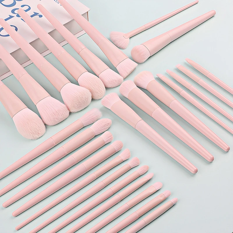 ピンクの木製ハンドル付きメイクブラシ、目元と顔用の美容ツール、メイクブラシセット、女性に最適、プロの美容ツールセット