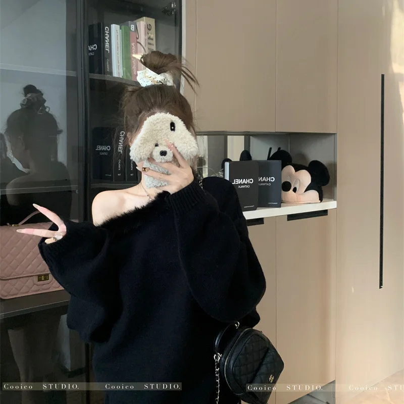 المرأة الحياكة قطعتين مجموعة 2025 الخريف الشتاء سترة مجموعة فو الفراء طوق قبالة الكتف فضفاض مترهل الخطوط الطويلة متماسكة الزي