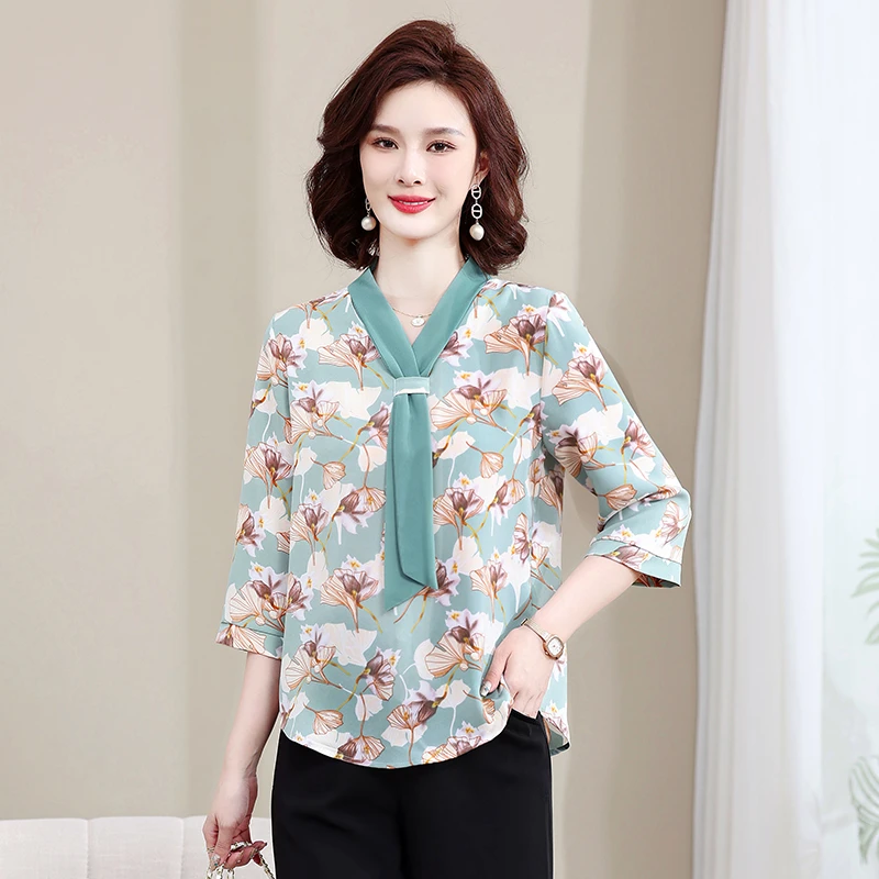 الحد الأدنى نمط مطبوعة الربيع والخريف شال طوق المرأة أزياء الأزهار فحص منتصف الأكمام فضفاضة بلوزات من الشيفون